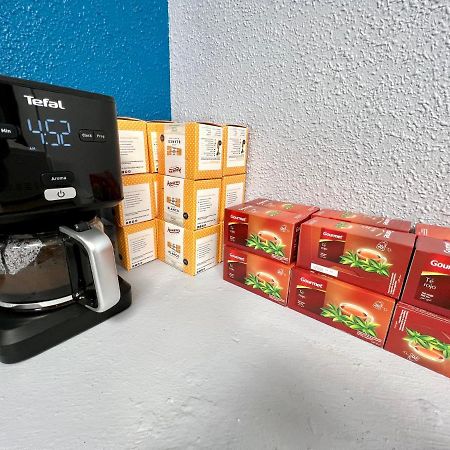 Hostel Acacias Madrid Eksteriør bilde