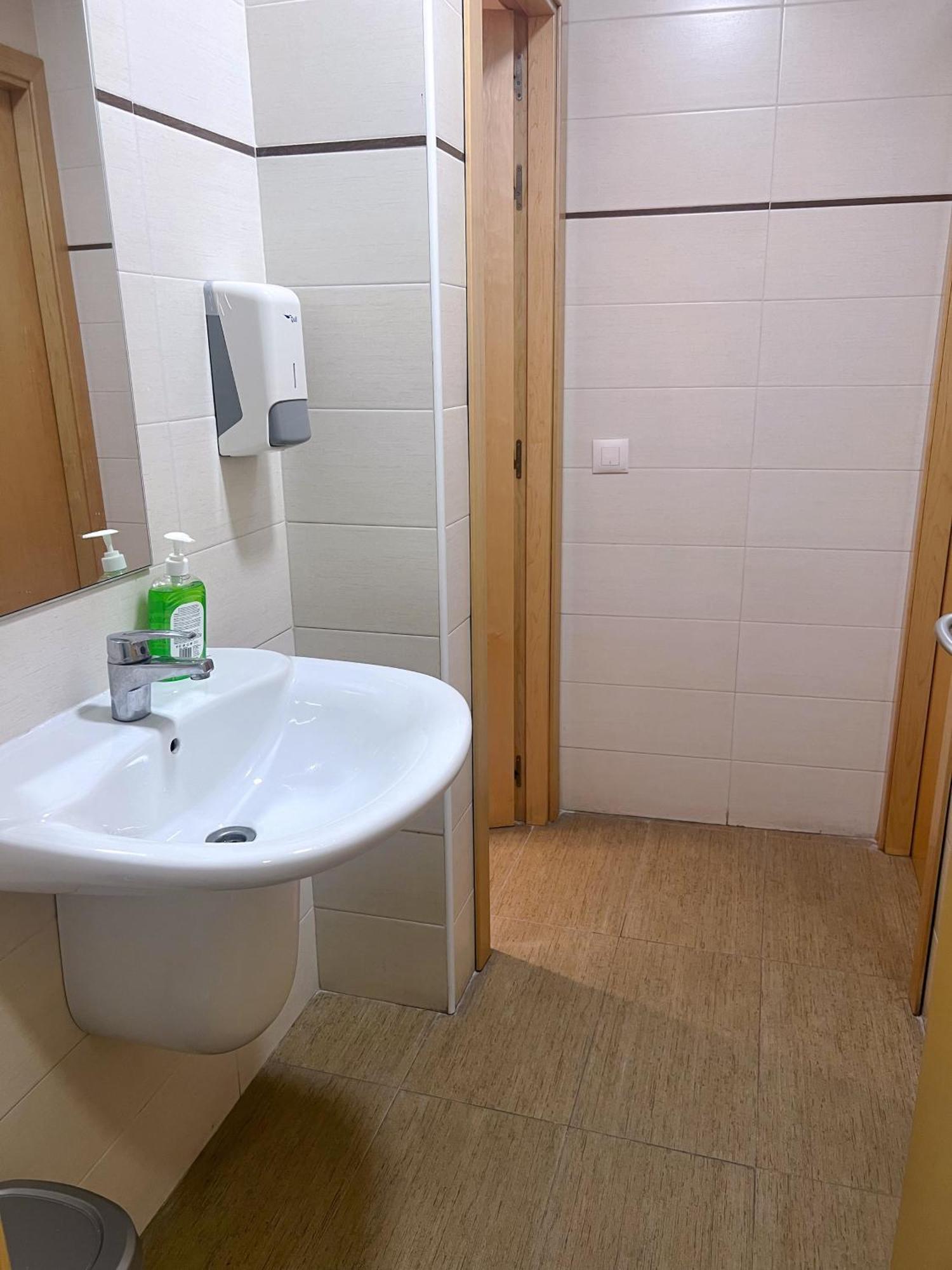 Hostel Acacias Madrid Eksteriør bilde